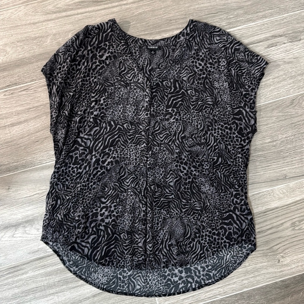 EUC Torrid Size 1 Top
